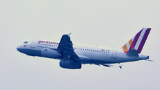 Airbus A319-100_5.jpg